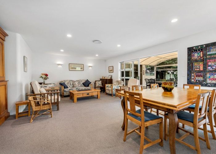  at 15 Janet Street, Sunnyhills, Auckland