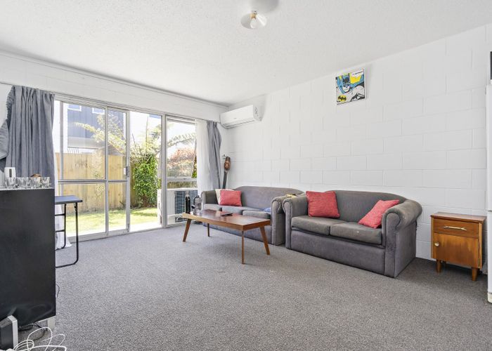  at 2/45 York Street, Hamilton East, Hamilton, Waikato