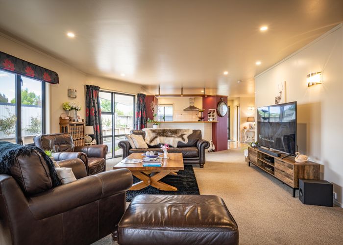  at 38 Grove Avenue, Weston, Oamaru