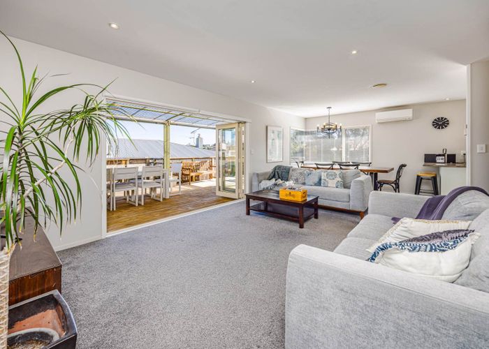  at 32B Abercrombie Street, Howick, Manukau City, Auckland