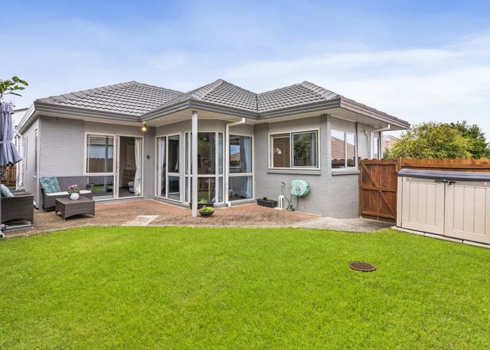  at 81D Mirrabooka Avenue, Botany Downs, Manukau City, Auckland