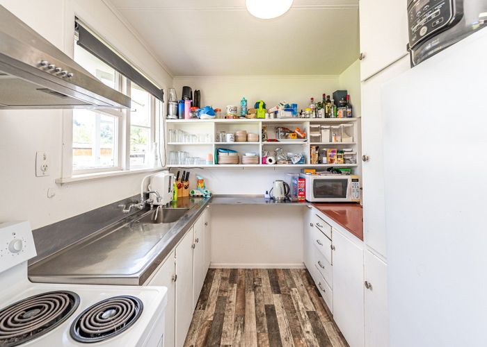  at 21 Camellia Avenue, Aramoho, Whanganui