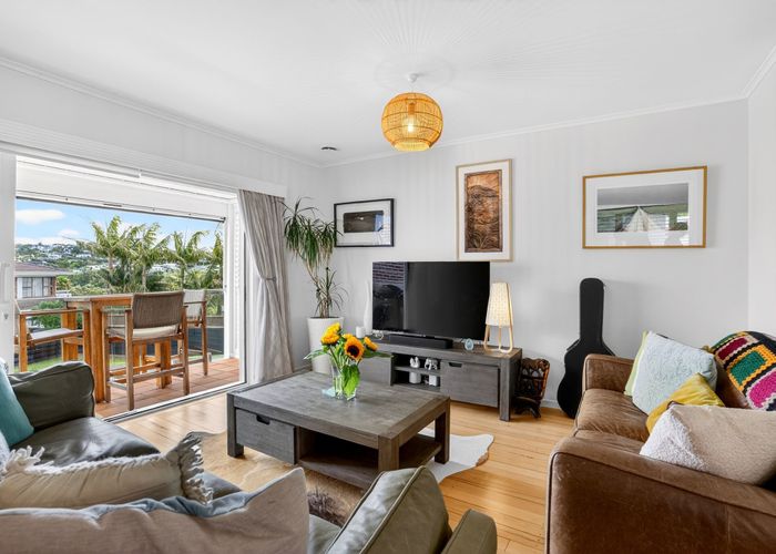  at 2/35 Rangitoto Terrace, Milford, North Shore City, Auckland