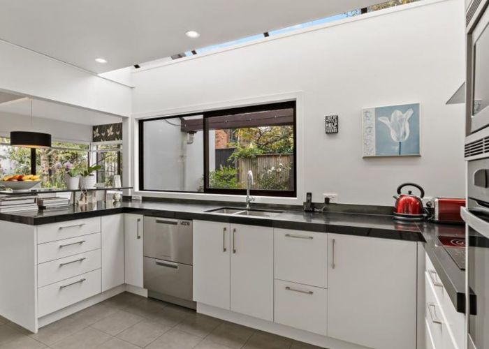  at 2/31 Paunui Street, Saint Heliers, Auckland City, Auckland
