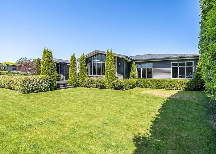 Free property data for 87 Rosewood Drive, Rosedale, Invercargill