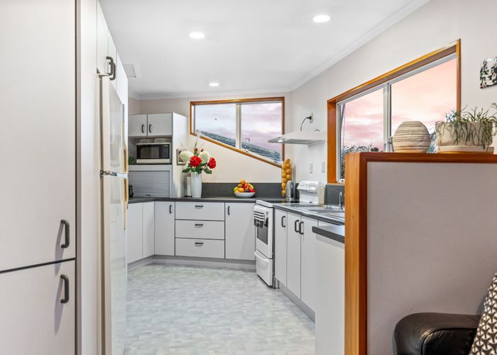  at 24 Kaurilands Road, Titirangi, Waitakere City, Auckland