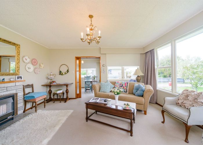  at 10 Cargill Avenue, Feilding, Feilding