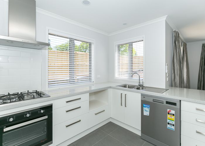  at 2/1 Hibiscus Avenue, Hamilton Lake, Hamilton