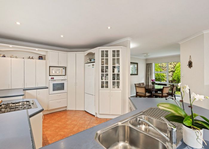  at 9 Kapu Grove, Whalers Gate, New Plymouth