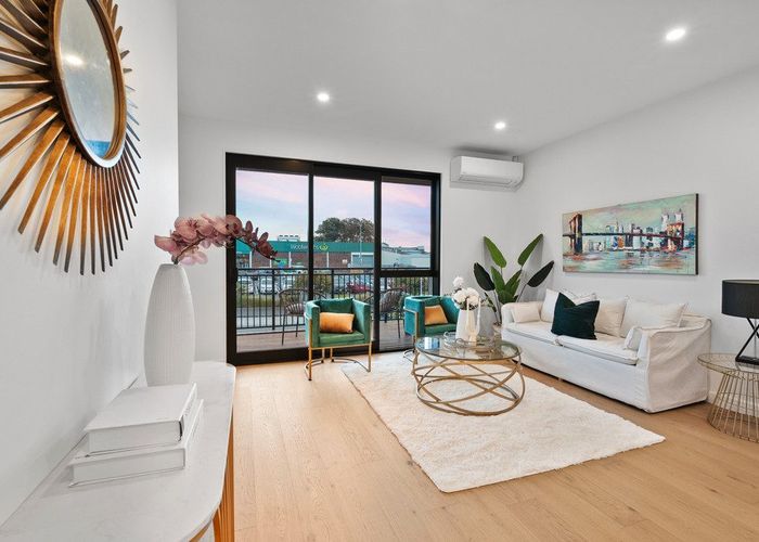  at 9A Huia Road, Point Chevalier, Auckland City, Auckland
