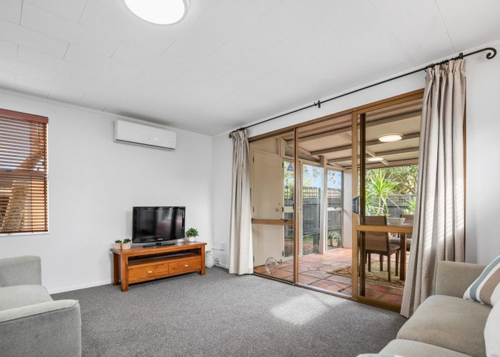  at 9 Pohutukawa Place, Ellerslie, Auckland City, Auckland