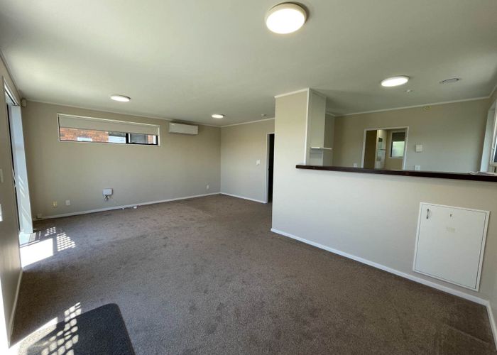  at 6/2 John Bracken Way, Beach Haven, North Shore City, Auckland