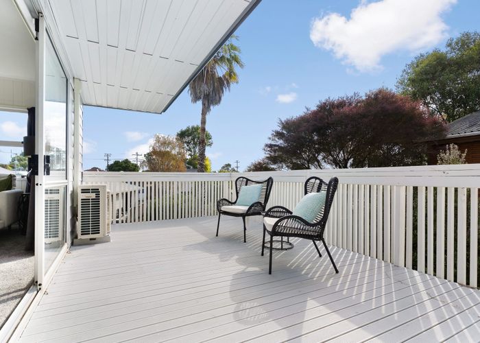  at 15B Aeroview Drive, Beach Haven, North Shore City, Auckland