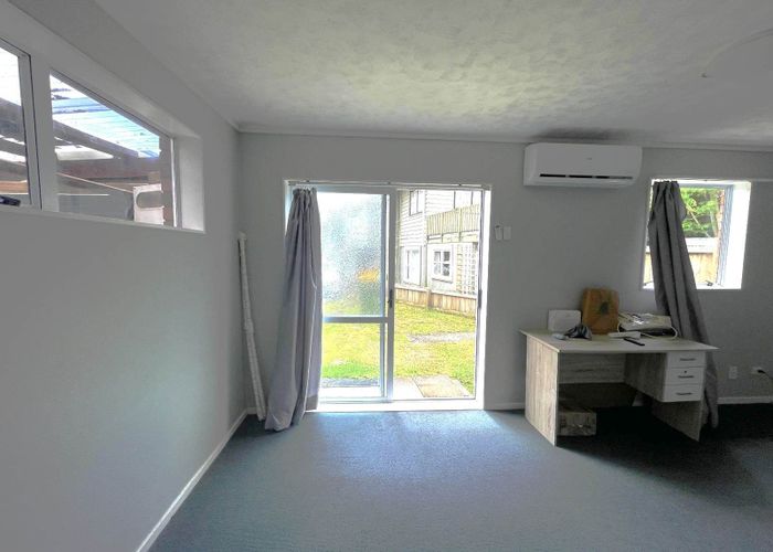  at 21A Royal Road, Massey, Waitakere City, Auckland