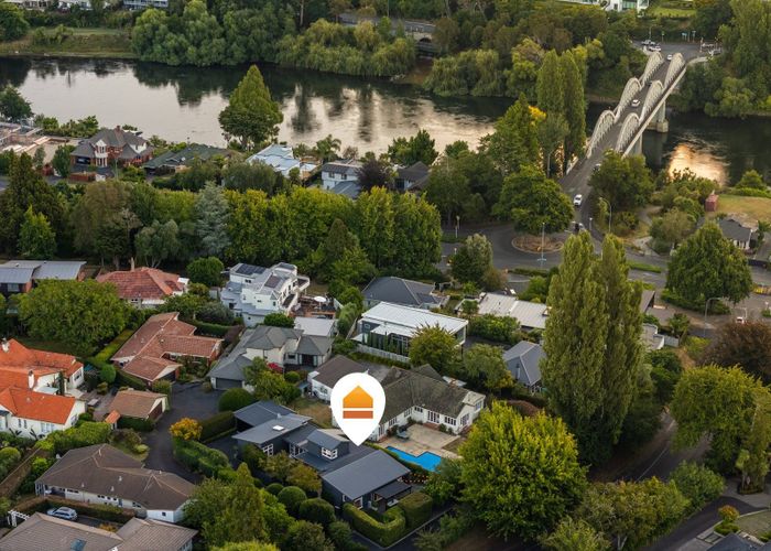  at 14 Fairfield Road, Fairfield, Hamilton