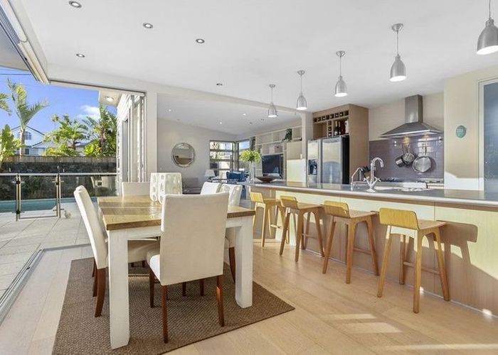  at 7 Vaughan Crescent, Murrays Bay, North Shore City, Auckland