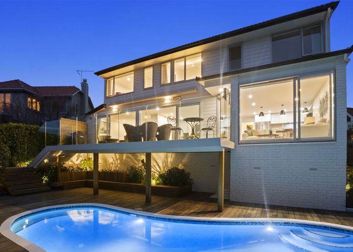  at 6 Dudley Road, Mission Bay, Auckland