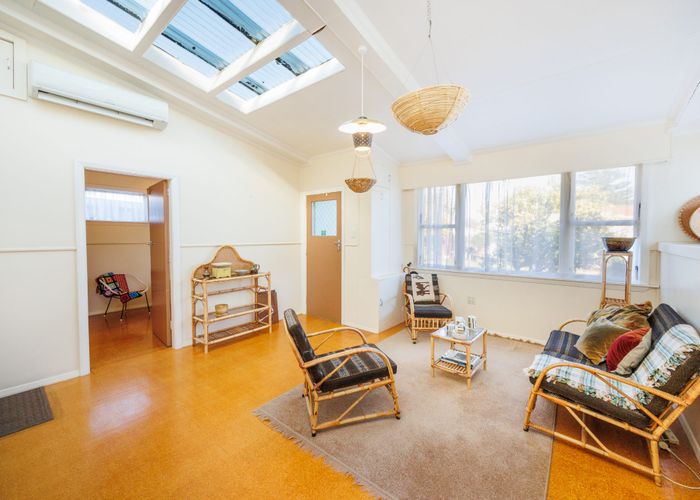  at 18 Milverton Avenue, Hokowhitu, Palmerston North, Manawatu / Whanganui