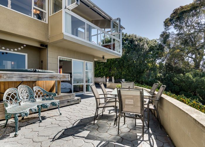  at 2/3 Lighthouse Road, Bluff Hill, Napier