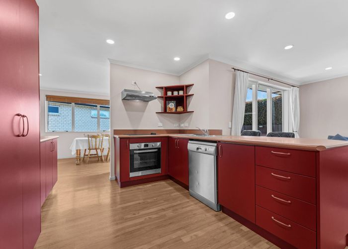  at 2/39 Marriott Road, Pakuranga Heights, Manukau City, Auckland