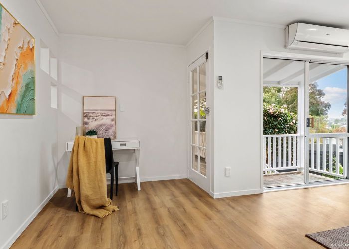  at 1 Pahi Place, West Harbour, Waitakere City, Auckland