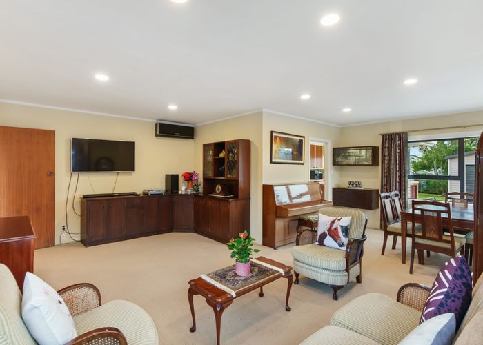  at 18 Maxwell Avenue, Papatoetoe, Manukau City, Auckland