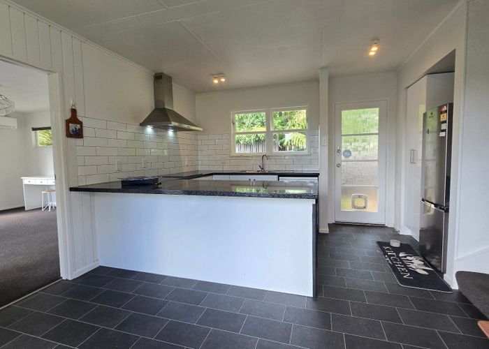  at 470E Stokes Valley Road, Stokes Valley, Lower Hutt, Wellington