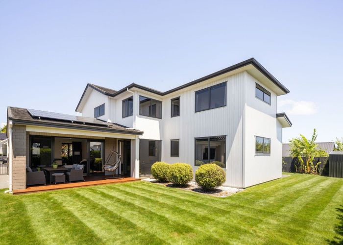  at 8 Riverpoint Glade, Flagstaff, Hamilton, Waikato