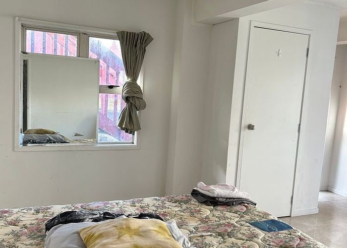  at 8 Tindall Crescent, Otara, Auckland