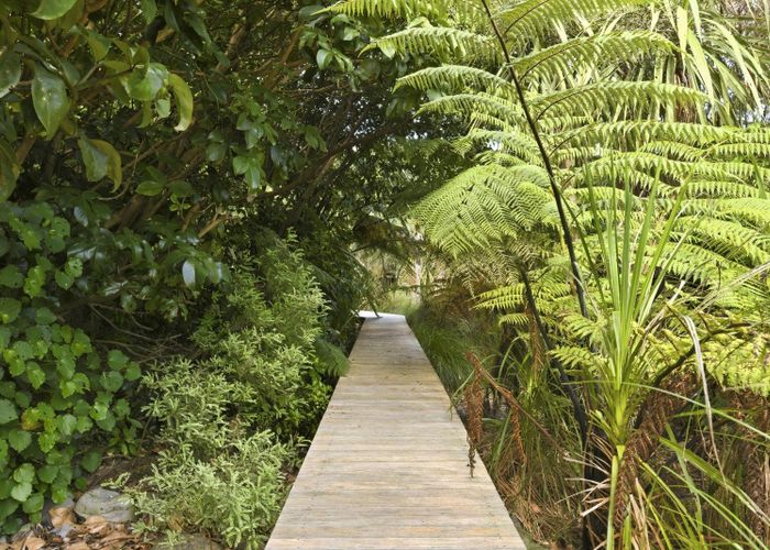  at 132 Maui Pomare Road, Paraparaumu, Kapiti Coast, Wellington