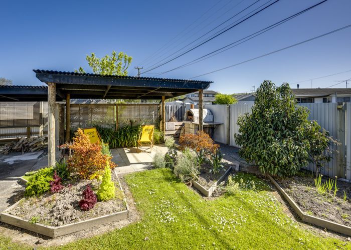  at 42 Murphy Road, Taradale, Napier