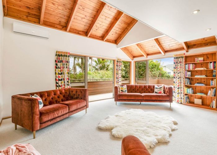  at 60 Aberdeen Road, Campbells Bay, North Shore City, Auckland