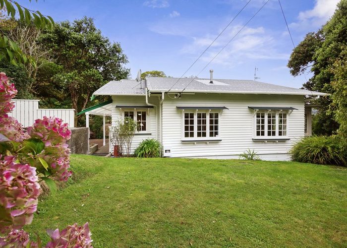  at 5 Coach Lane, Belmont, Lower Hutt, Wellington