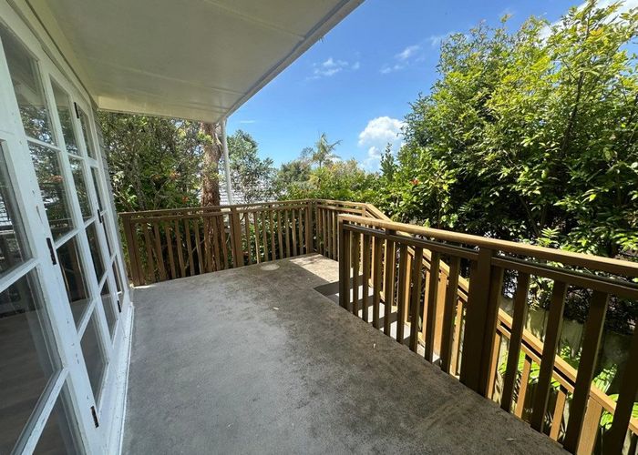  at 1/19A Park Road, Glenfield, North Shore City, Auckland
