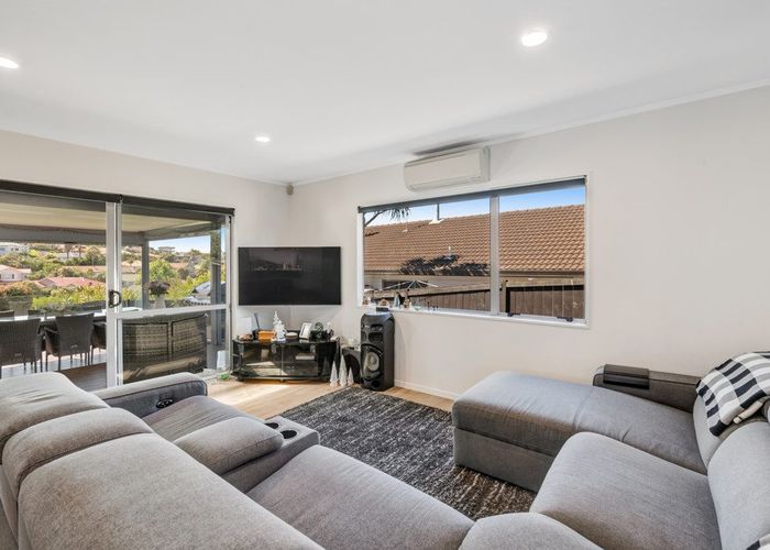  at 1/23 Rifleman Rise, Unsworth Heights, Auckland