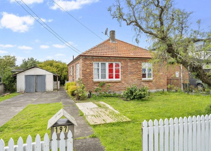  at 197 Stoddard Road, Wesley, Auckland