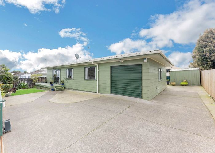  at 8A Melleray Place, Randwick Park, Manukau City, Auckland