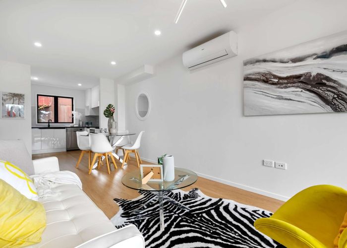  at 3/1 Waters Place, New Lynn, Waitakere City, Auckland