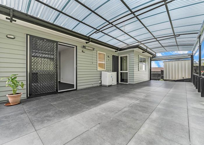  at 11 Barnsley Place, Henderson, Waitakere City, Auckland