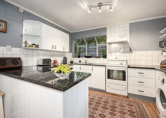  at 82 Wyndham Road, Pinehaven, Upper Hutt
