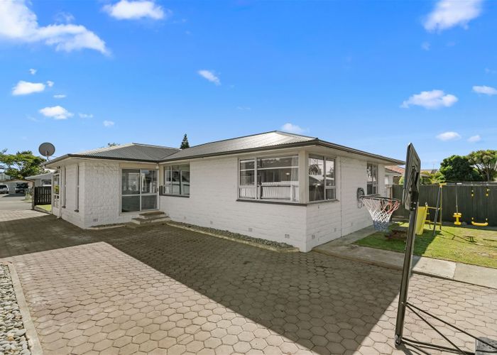  at 13 Davidson Crescent, Hornby, Christchurch