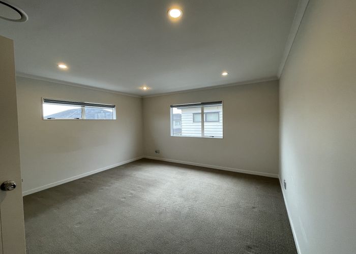  at 30 Dromoland Drive, Flat Bush, Auckland