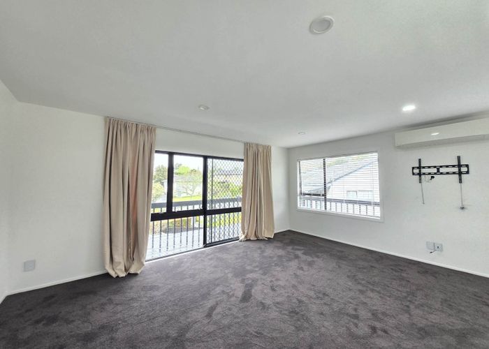  at 11 Melia Grove, Goodwood Heights, Manukau City, Auckland