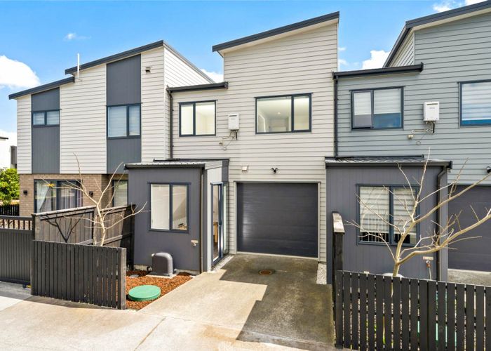  at 32a Skua Road, Hobsonville, Waitakere City, Auckland