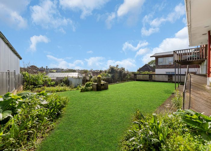  at 18 Jenelin Road, Glendene, Waitakere City, Auckland