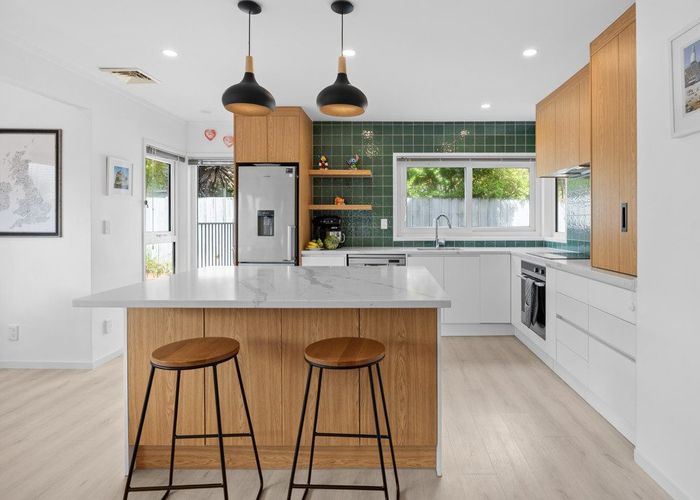  at 25B Glucina Avenue, West Harbour, Waitakere City, Auckland