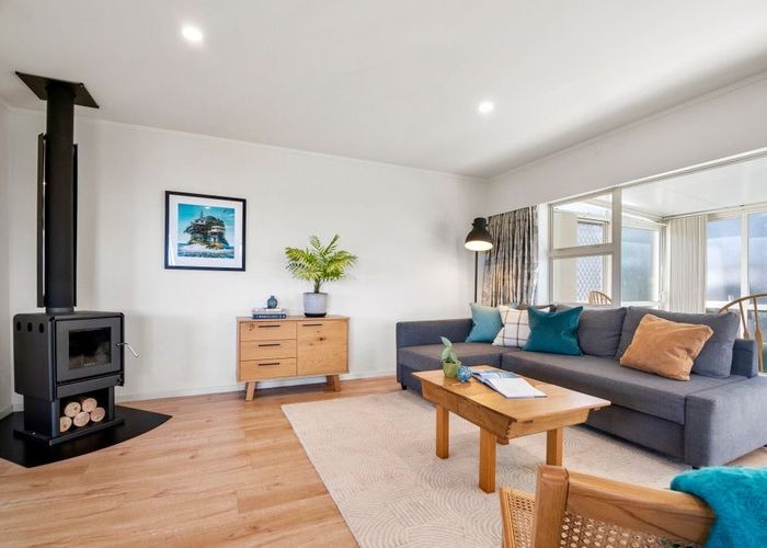  at 3A Hall Road, Glenfield, North Shore City, Auckland