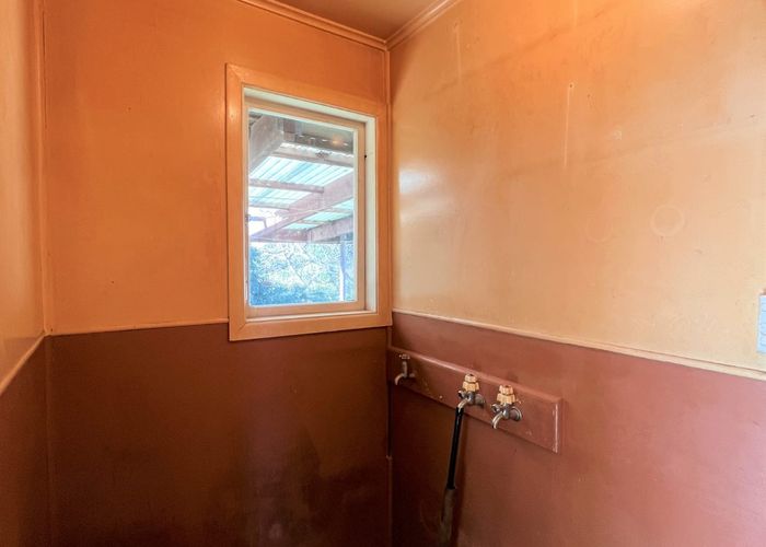  at 15 Antrim Crescent, Otara, Auckland