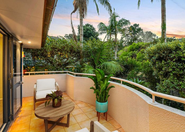  at 2/24 Heathcote Road, Castor Bay, North Shore City, Auckland