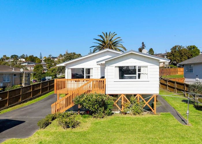  at 41 Velma Road, Hillcrest, Auckland